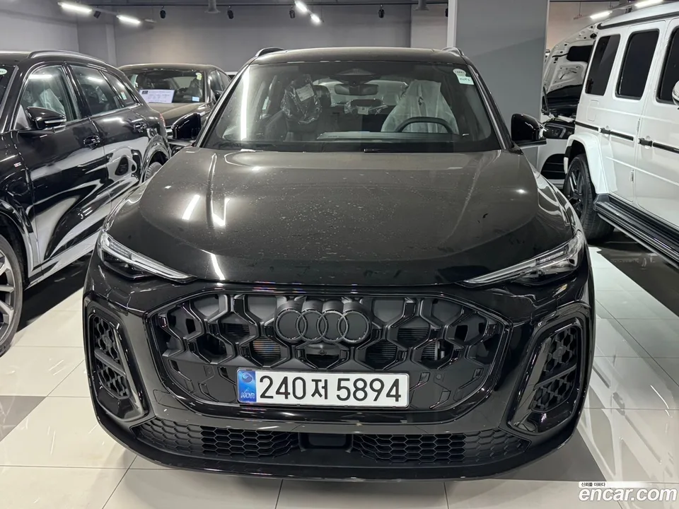 Audi Q5 (80A) 40 TDI S Line 2025 — photo 1, buy with delivery to Moscow