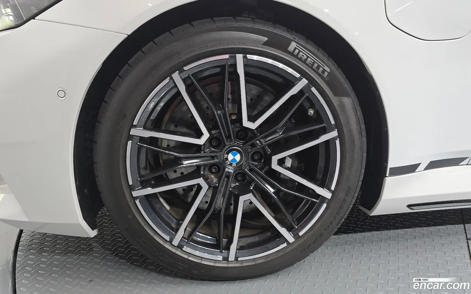 BMW M5 M5 2025 — миниатюра 2