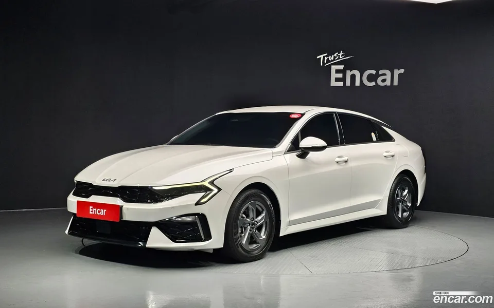 Kia K5 2.0 LPi() 2023 — photo 1, buy with delivery to Moscow