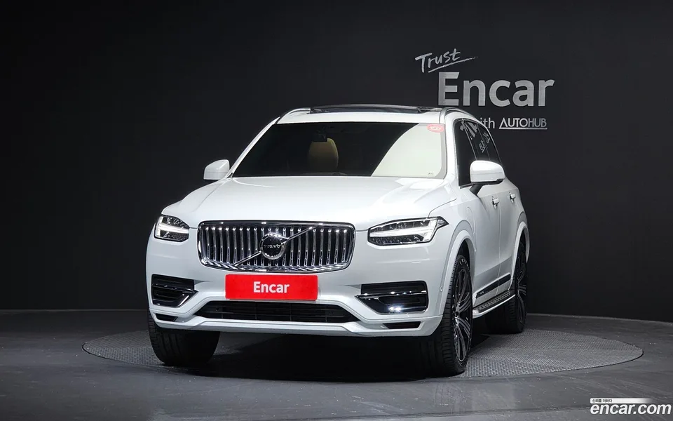 Volvo XC90 T8 2022 — thumbnail 3