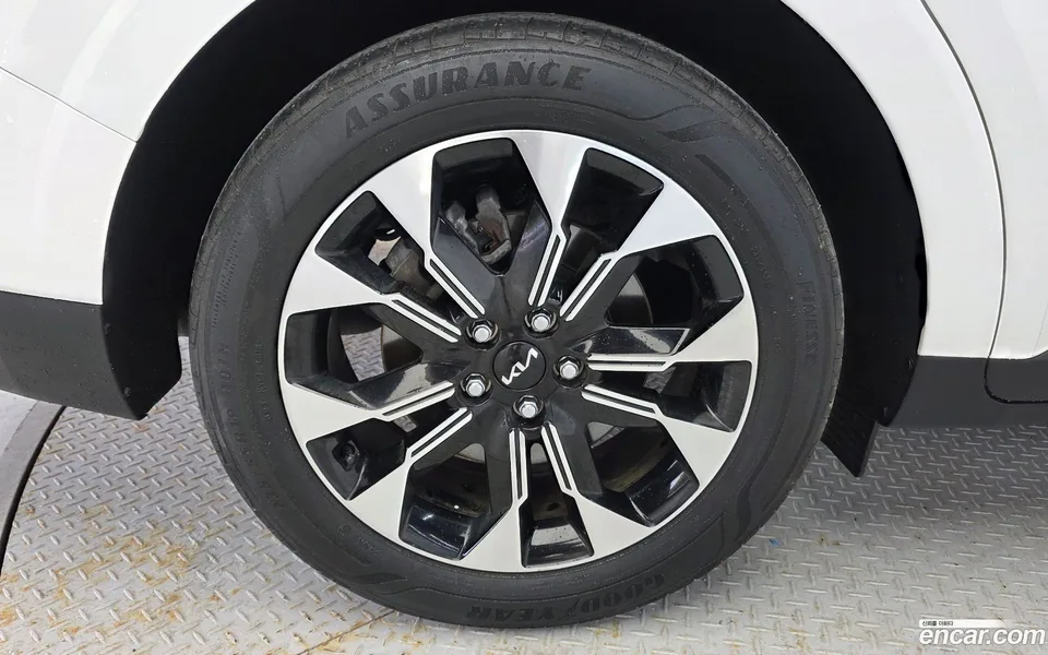 Kia Carnival 9 2022 — thumbnail 2