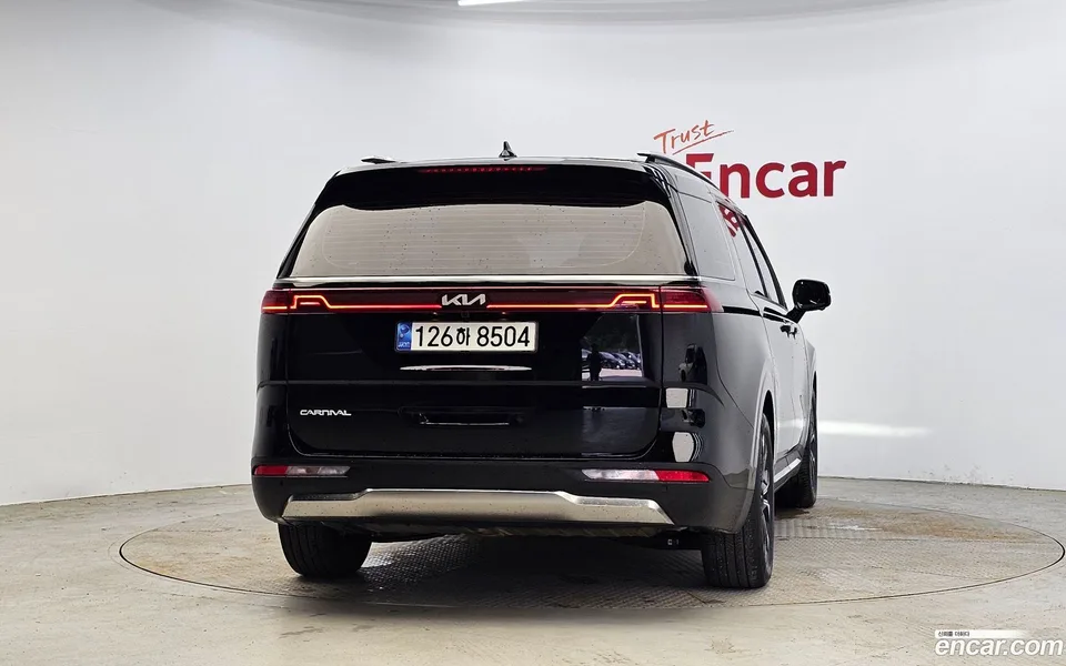 Kia Carnival 9 2022 — thumbnail 4