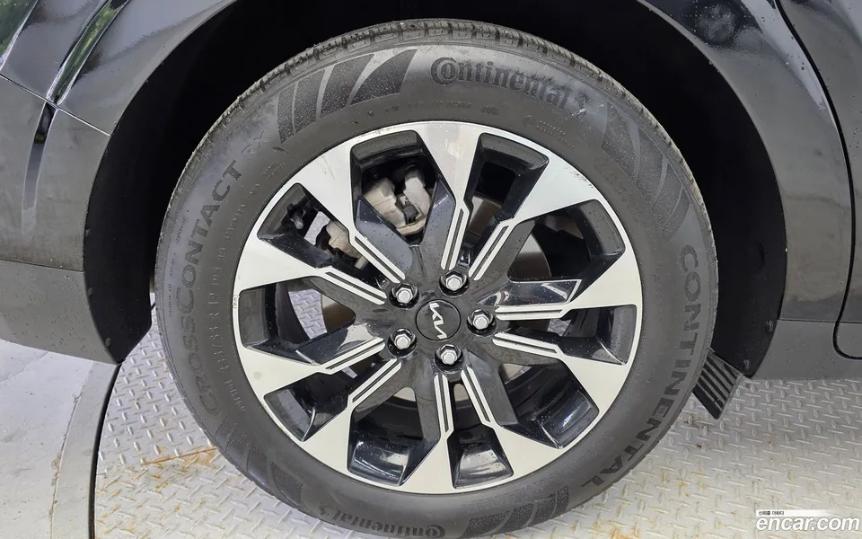 Kia Carnival 9 2022 — thumbnail 5