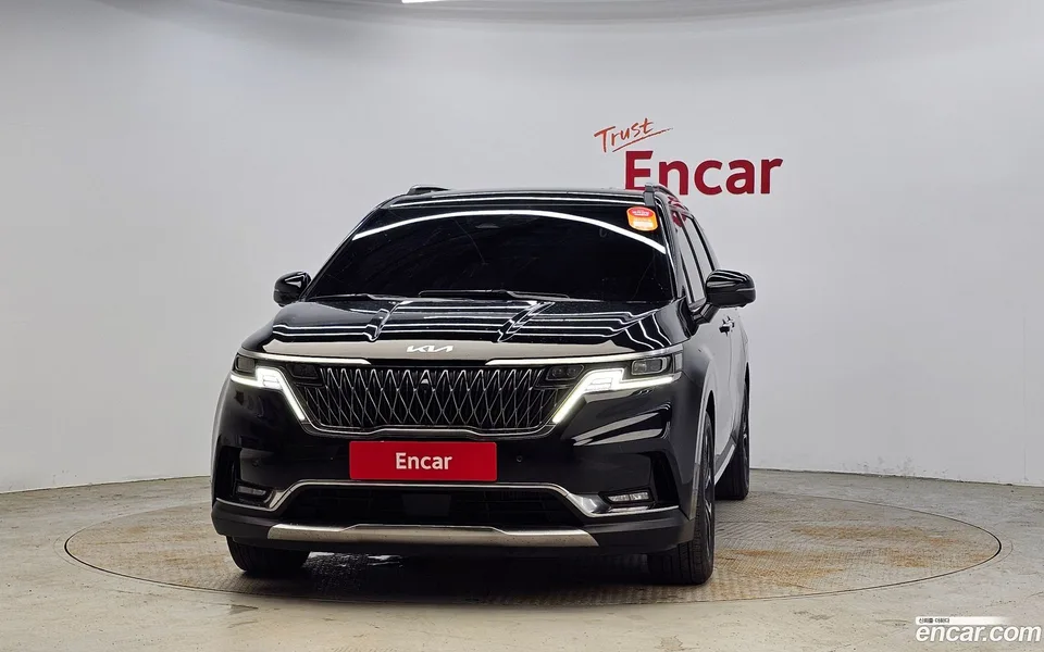 Kia Carnival 9 2023 — thumbnail 3