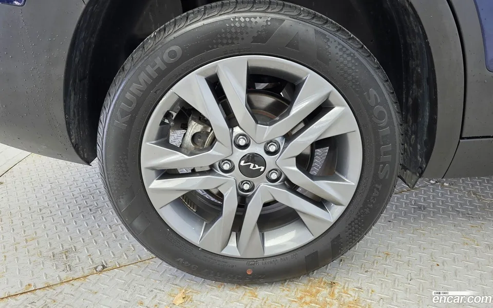Kia Seltos 1.6 2WD 2022 — thumbnail 2