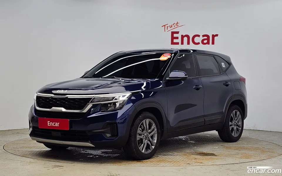 Kia Seltos 1.6 2WD 2022 — photo 1, buy with delivery to Moscow