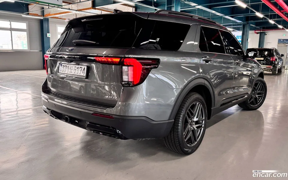 Ford Explorer 2.3 ST- 4WD 2025 — thumbnail 3