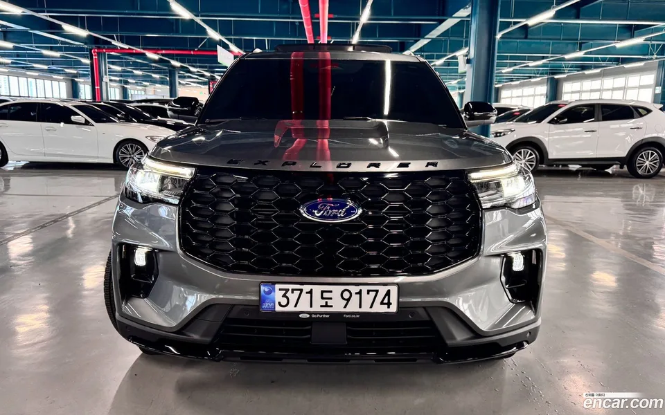 Ford Explorer 2.3 ST- 4WD 2025 — photo 1, buy with delivery to Moscow