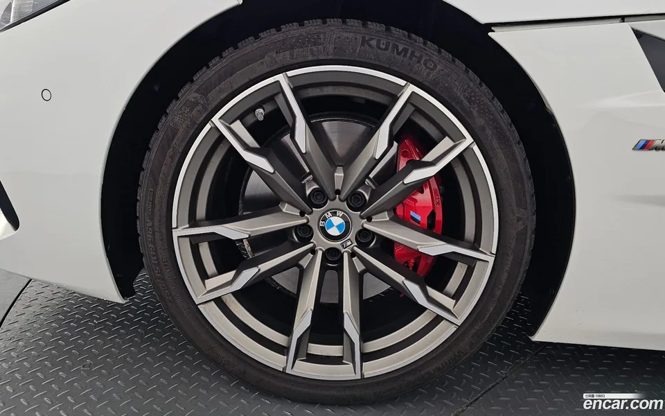 BMW Z4 M40i 2023 — thumbnail 2