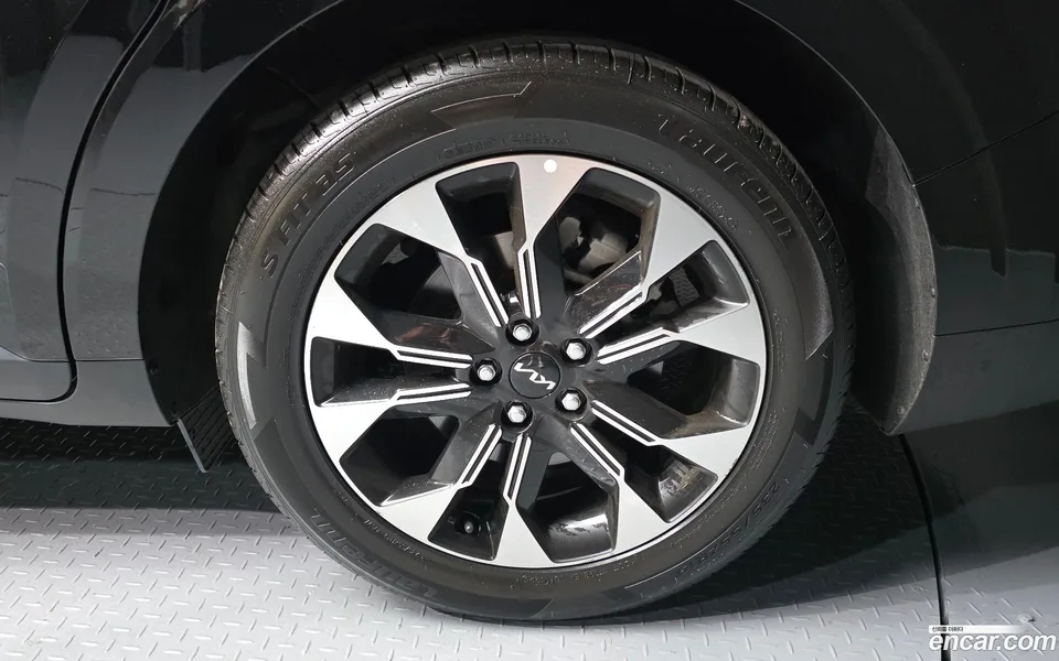 Kia Carnival 7 2022 — thumbnail 2