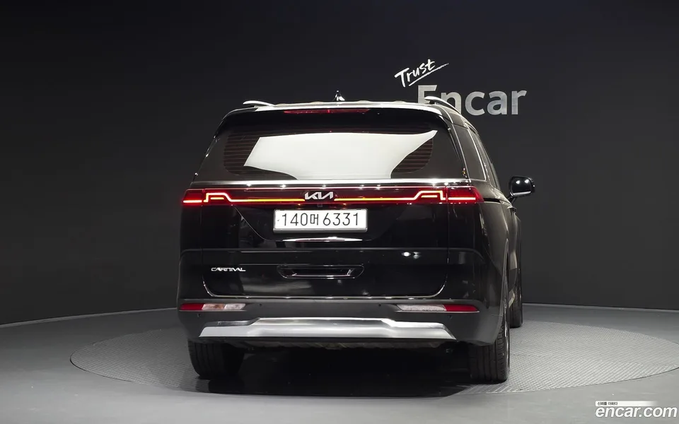 Kia Carnival 7 2022 — thumbnail 4