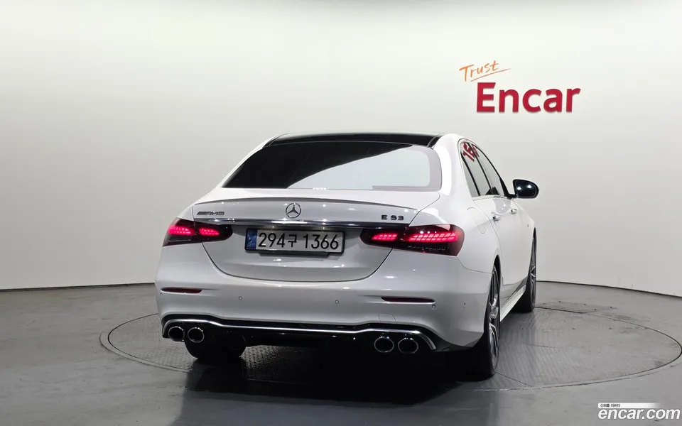 Mercedes-Benz E-Class E53 AMG 4MATIC+ 2022 — thumbnail 4