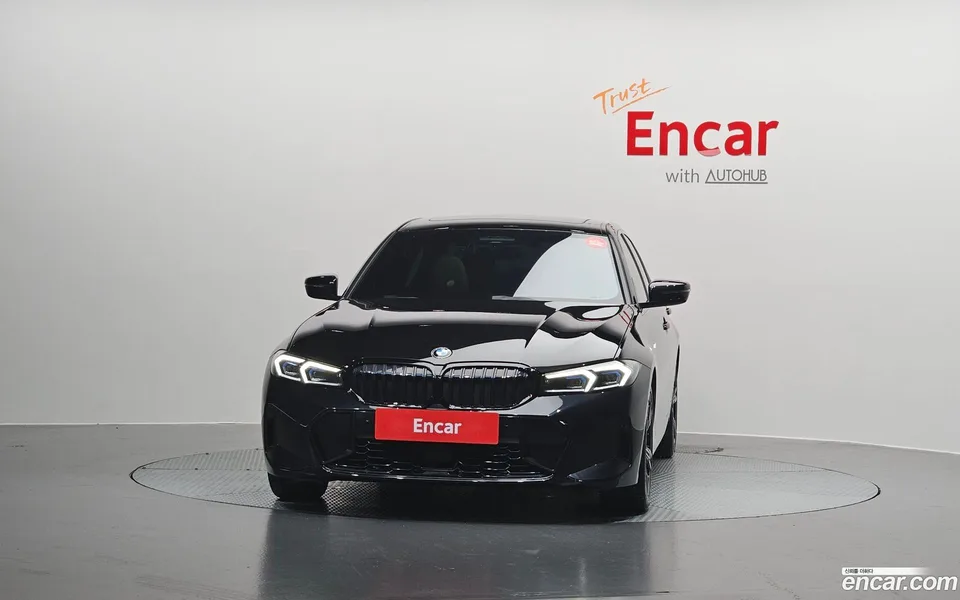 BMW 3 Series 320i M 2024 — thumbnail 3