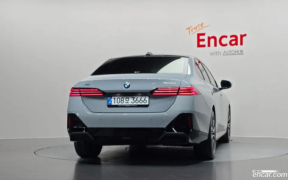 BMW 5 Series 523d xDrive M 2026 — thumbnail 4
