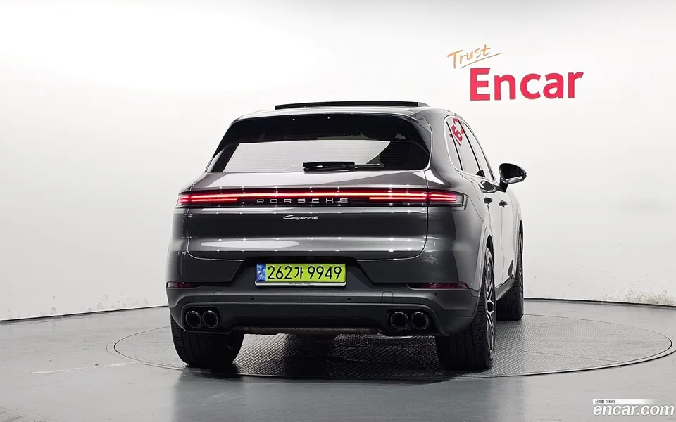 Porsche Cayenne 3.0 2024 — thumbnail 4