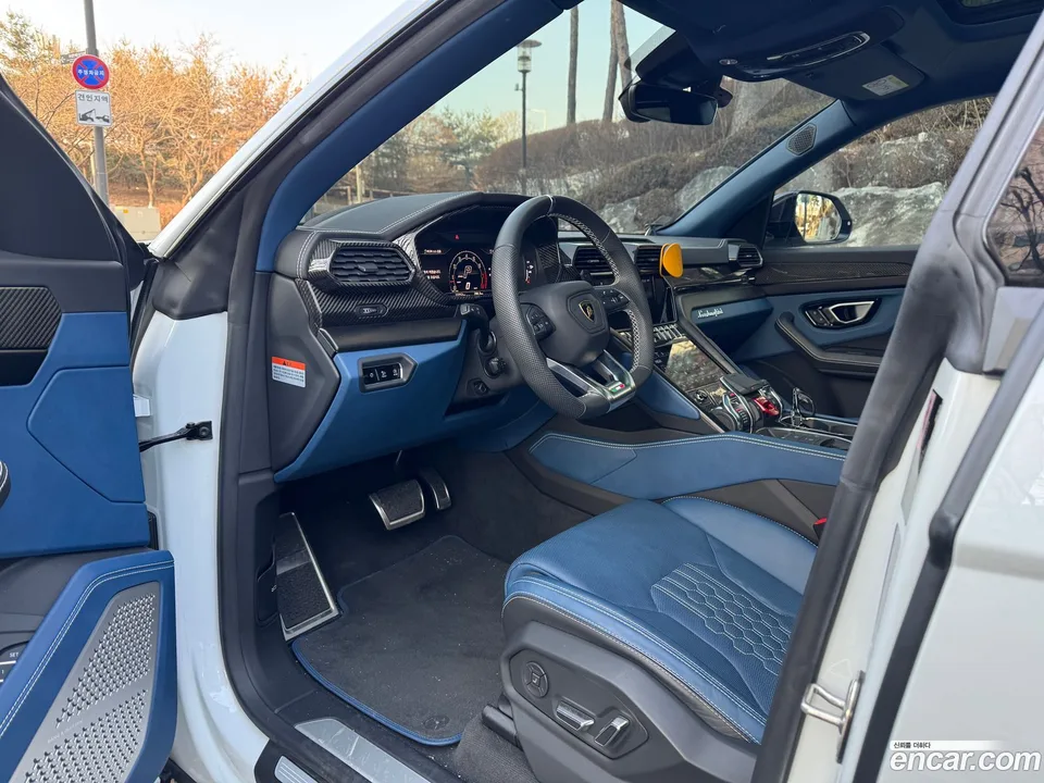 Lamborghini Urus 4.0 V8 S 2023 — thumbnail 2