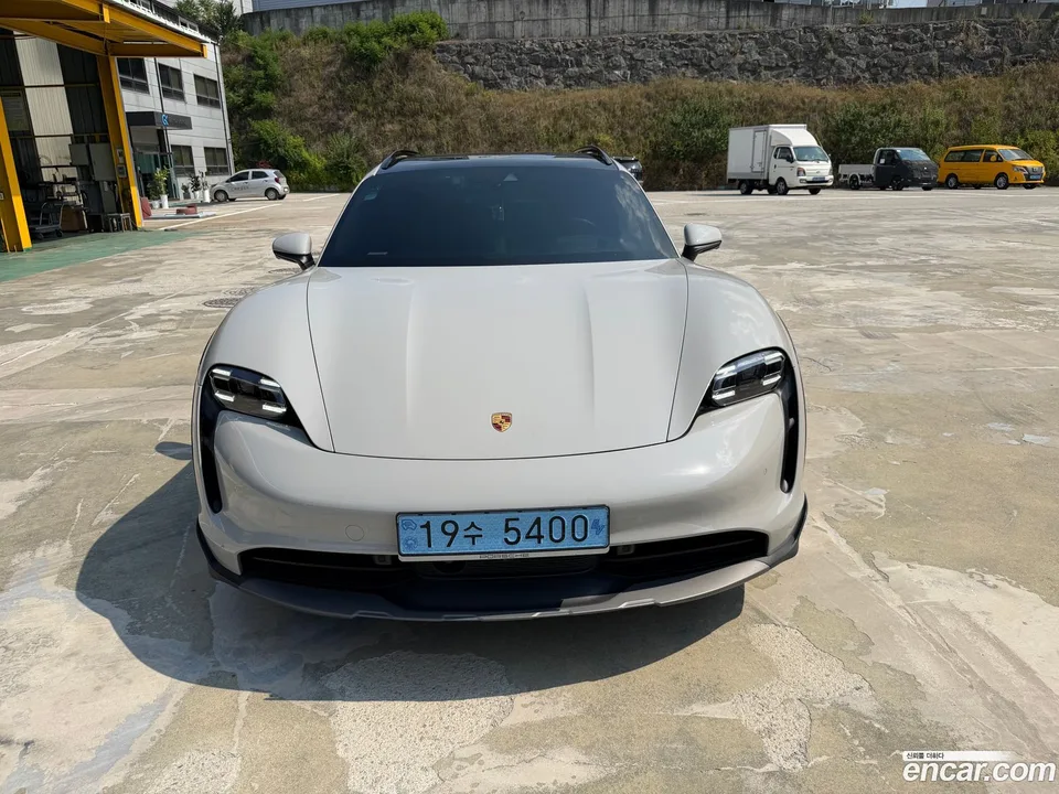 Porsche Taycan 4S 2022 — thumbnail 3