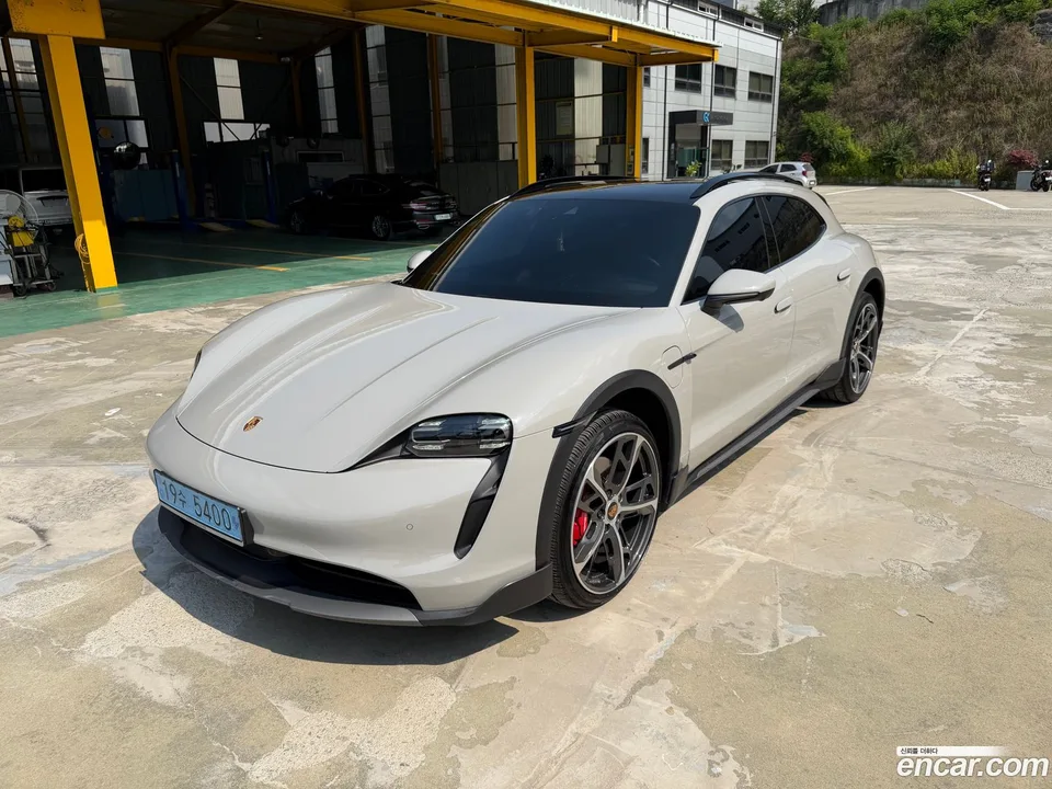Porsche Taycan 4S 2022 — photo 1, buy with delivery to Moscow