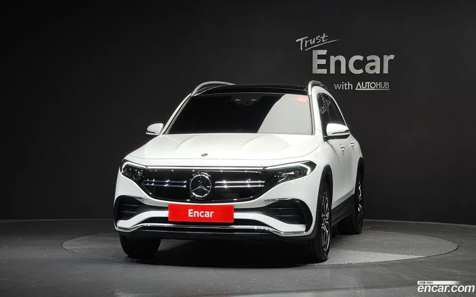 Mercedes-Benz EQB EQB300 4MATIC AMG 2024 — thumbnail 3