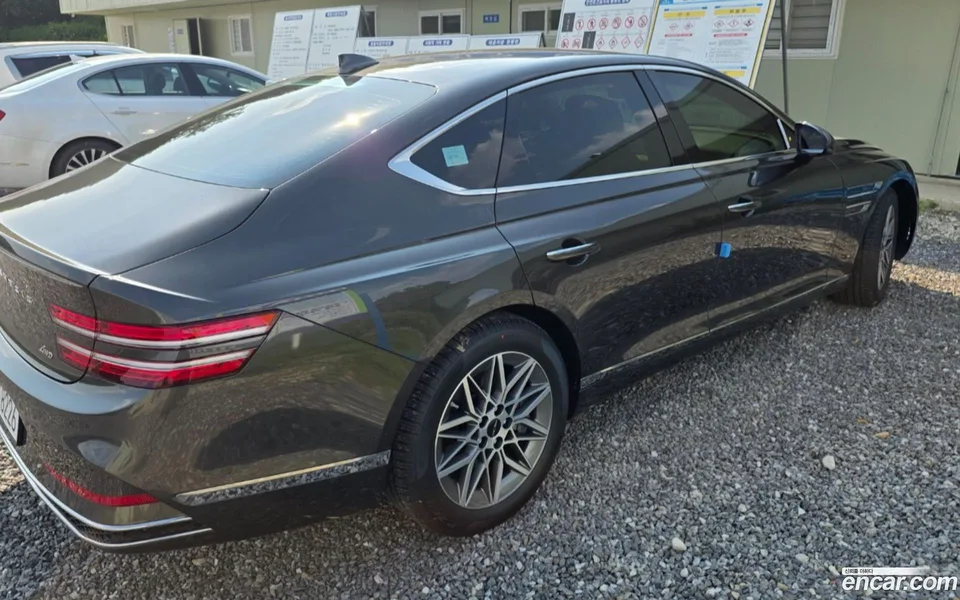 Genesis G80 2.5 AWD 2026 — thumbnail 4