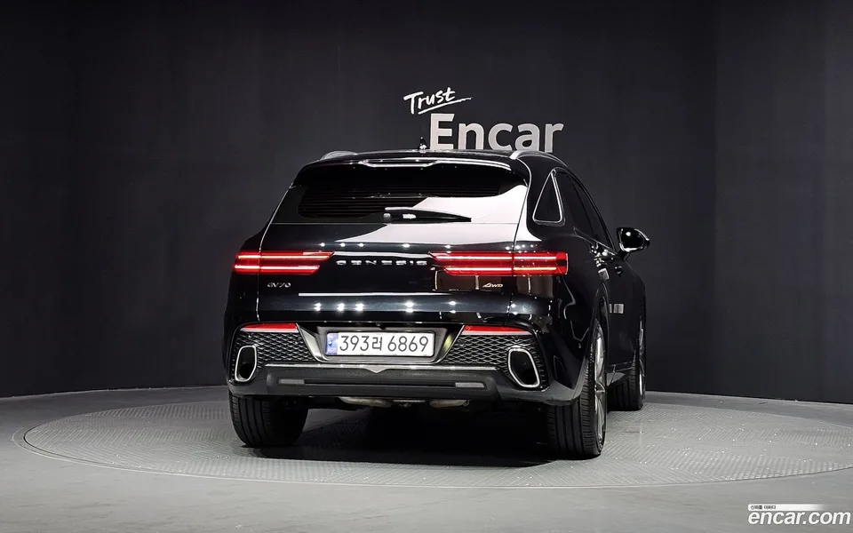 Genesis GV70 2.5T AWD 2023 — thumbnail 4