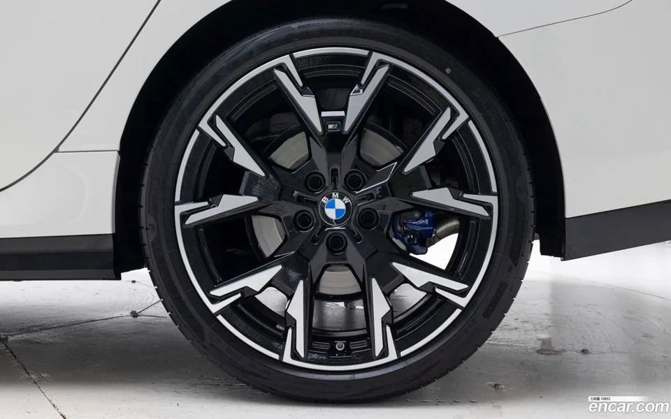 BMW 2 Series Gran Coupe 228 xDrive M 2025 — thumbnail 5