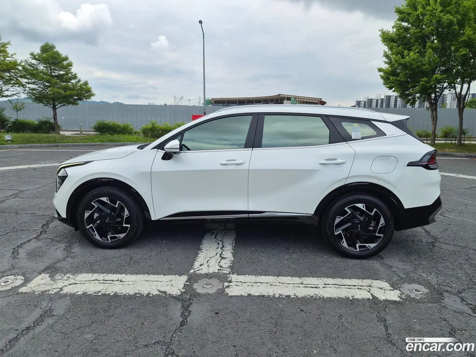 Kia Sportage 2.0 2WD 2024 — thumbnail 5