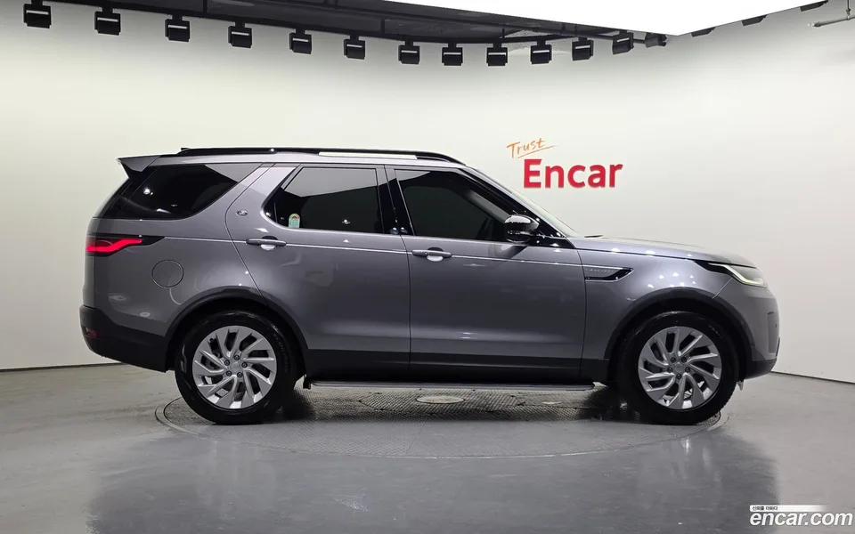 Land Rover Discovery 2.0 P300 S 2026 — thumbnail 5