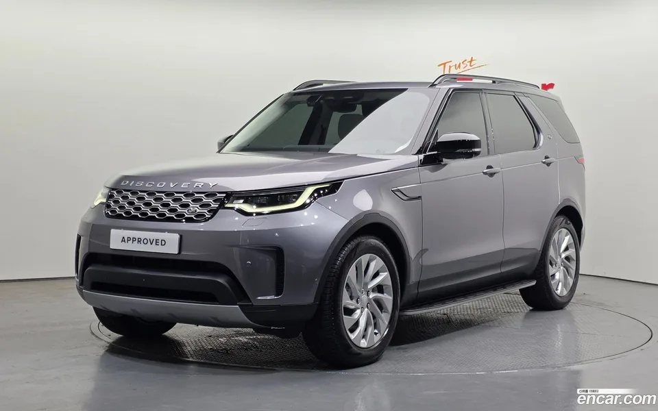 Land Rover Discovery 2.0 P300 S 2026 — photo 1, buy with delivery to Moscow