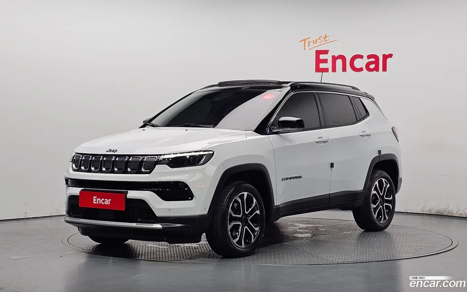 Jeep Compass 2.4 AWD 2022 — photo 1, buy with delivery to Moscow