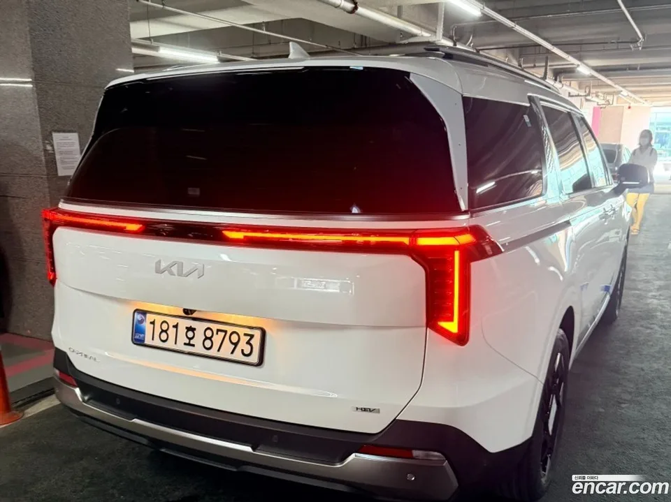 Kia Carnival HEV 9 2026 — thumbnail 2