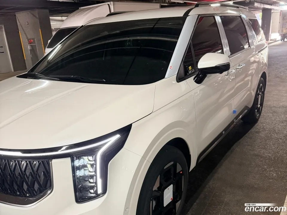 Kia Carnival HEV 9 2026 — thumbnail 3