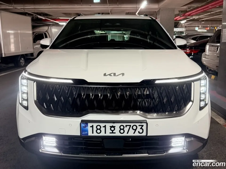 Kia Carnival HEV 9 2026 — photo 1, buy with delivery to Moscow