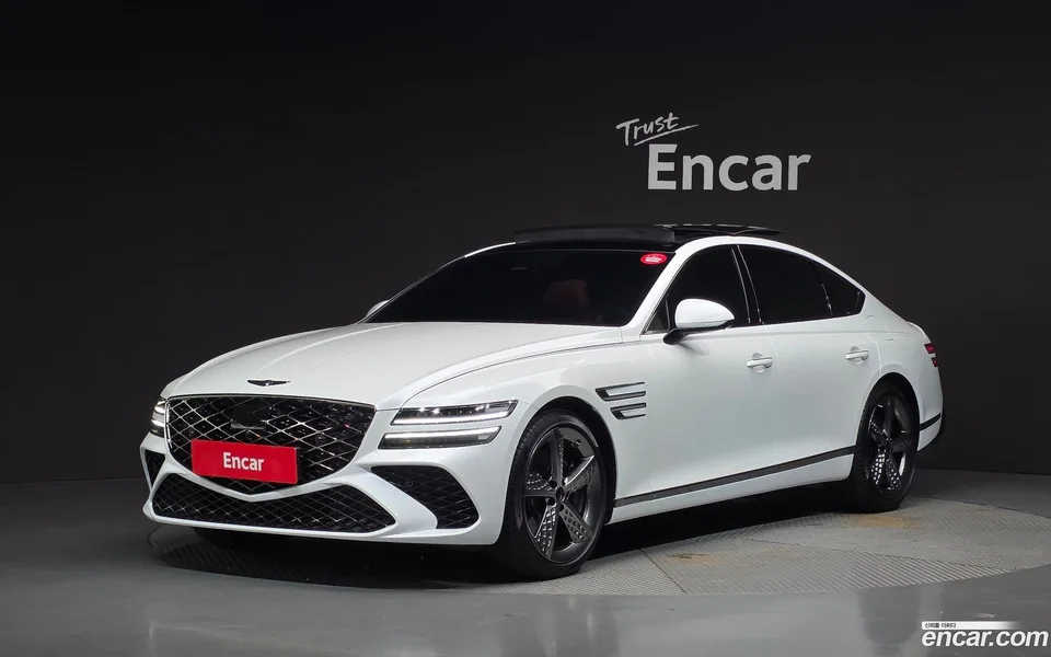 Genesis G80 2.5 AWD 2025 — photo 1, buy with delivery to Moscow