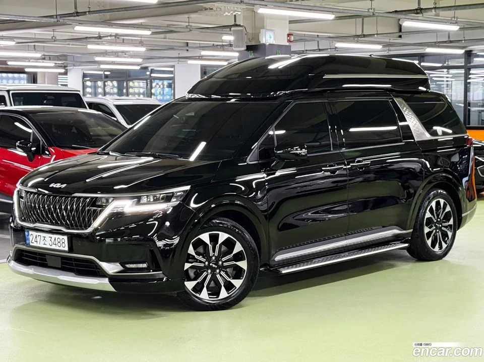 Kia Carnival 9 2023 — photo 1, buy with delivery to Moscow