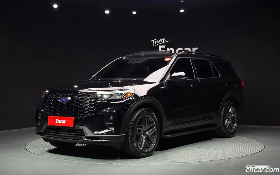 Ford Explorer 2.3 ST- 4WD 2025 — photo 1, buy with delivery to Moscow