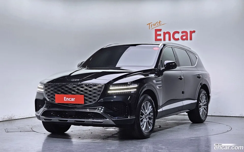 Genesis GV80 2.5T AWD 2025 — photo 1, buy with delivery to Moscow