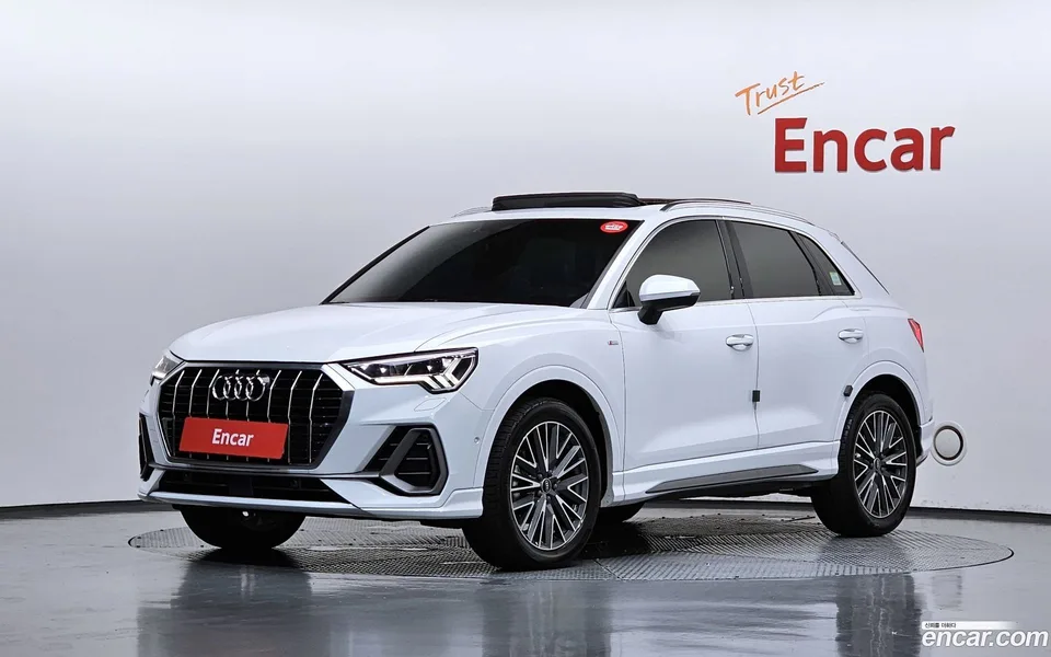 Audi Q3 35 TDI 2022 — photo 1, buy with delivery to Moscow