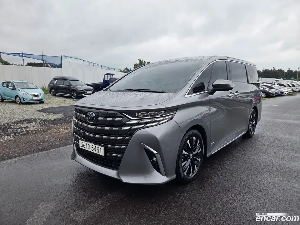 Toyota Alphard 2.5 HEV AWD 2024 — photo 1, buy with delivery to Moscow