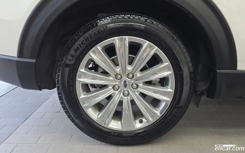 Ford Explorer 2.3 4WD 2022 — thumbnail 5