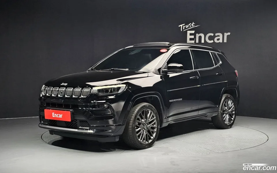 Jeep Compass S 2.4 AWD 2022 — photo 1, buy with delivery to Moscow