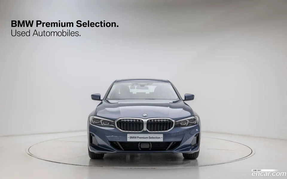 BMW 3 Series 320i 2025 — thumbnail 3