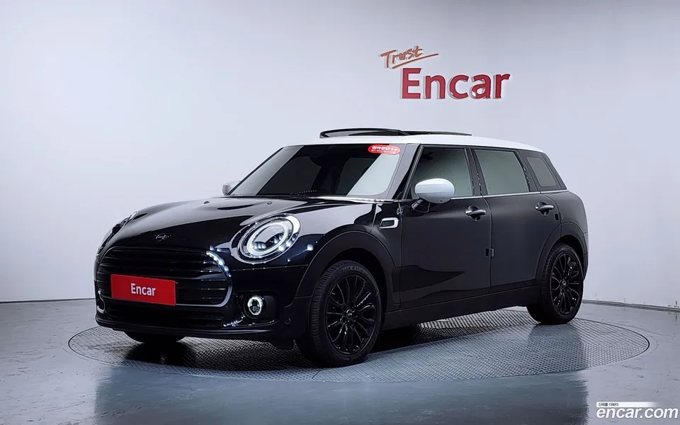 MINI Cooper Clubman 2022 — photo 1, buy with delivery to Moscow