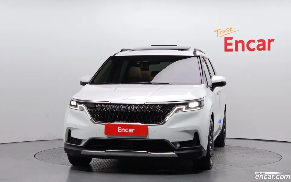 Kia Carnival 9 2022 — thumbnail 3