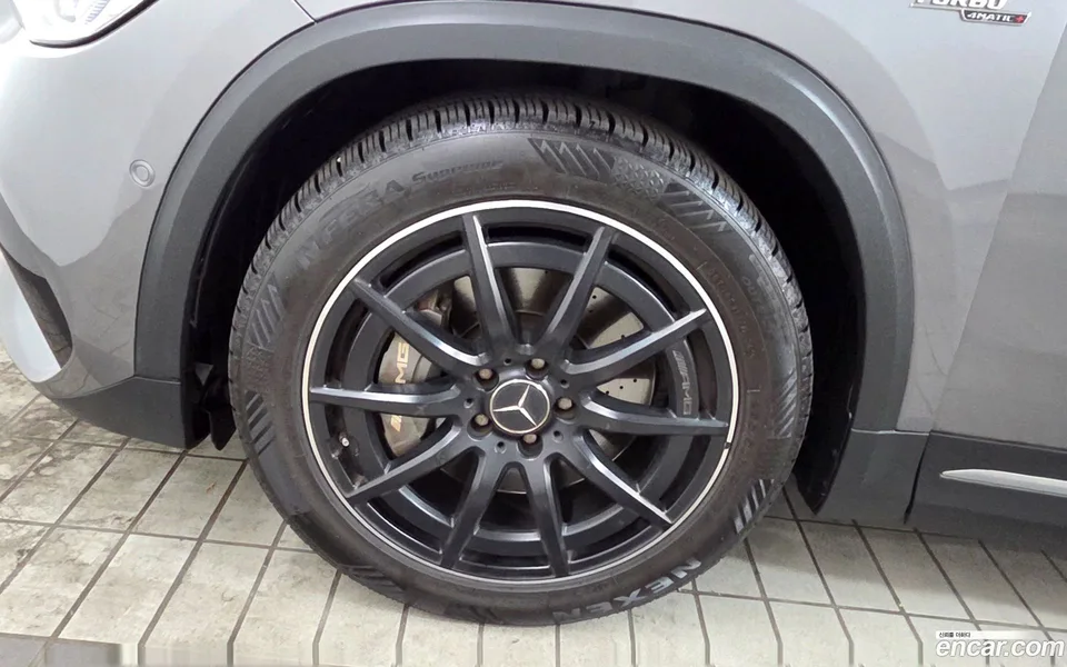 Mercedes-Benz GLA-Class GLA45 AMG 4MATIC+ 2023 — thumbnail 5