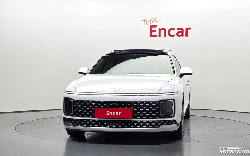 Hyundai Grandeur 2.5 2WD 2023 — thumbnail 3