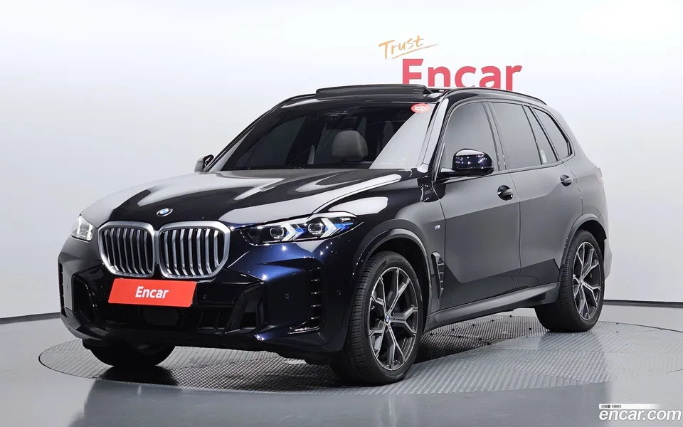 BMW X5 xDrive 40i M 2025 — photo 1, buy with delivery to Moscow