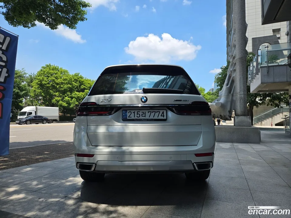 BMW X7 xDrive 40i 7 2024 — thumbnail 4