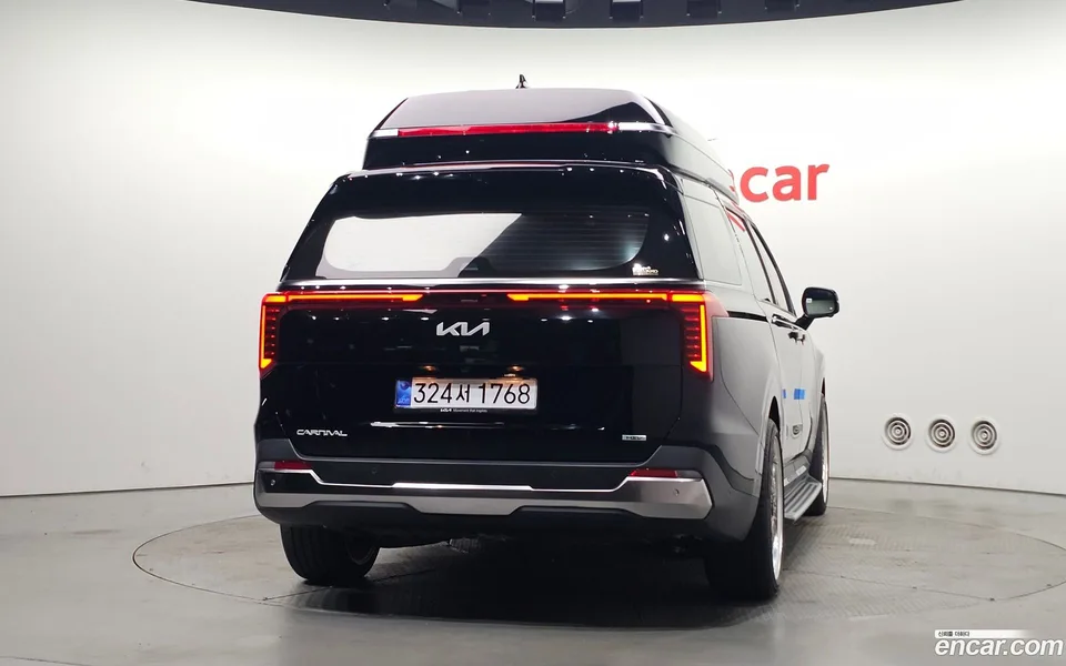 Kia Carnival HEV 9 2025 — thumbnail 4
