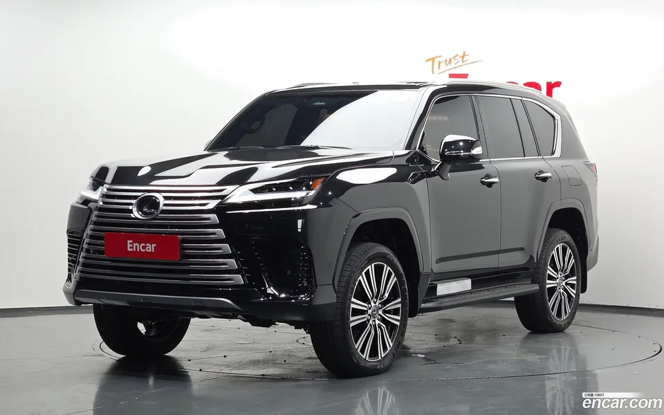 Lexus LX 700h 2026 — photo 1, buy with delivery to Moscow